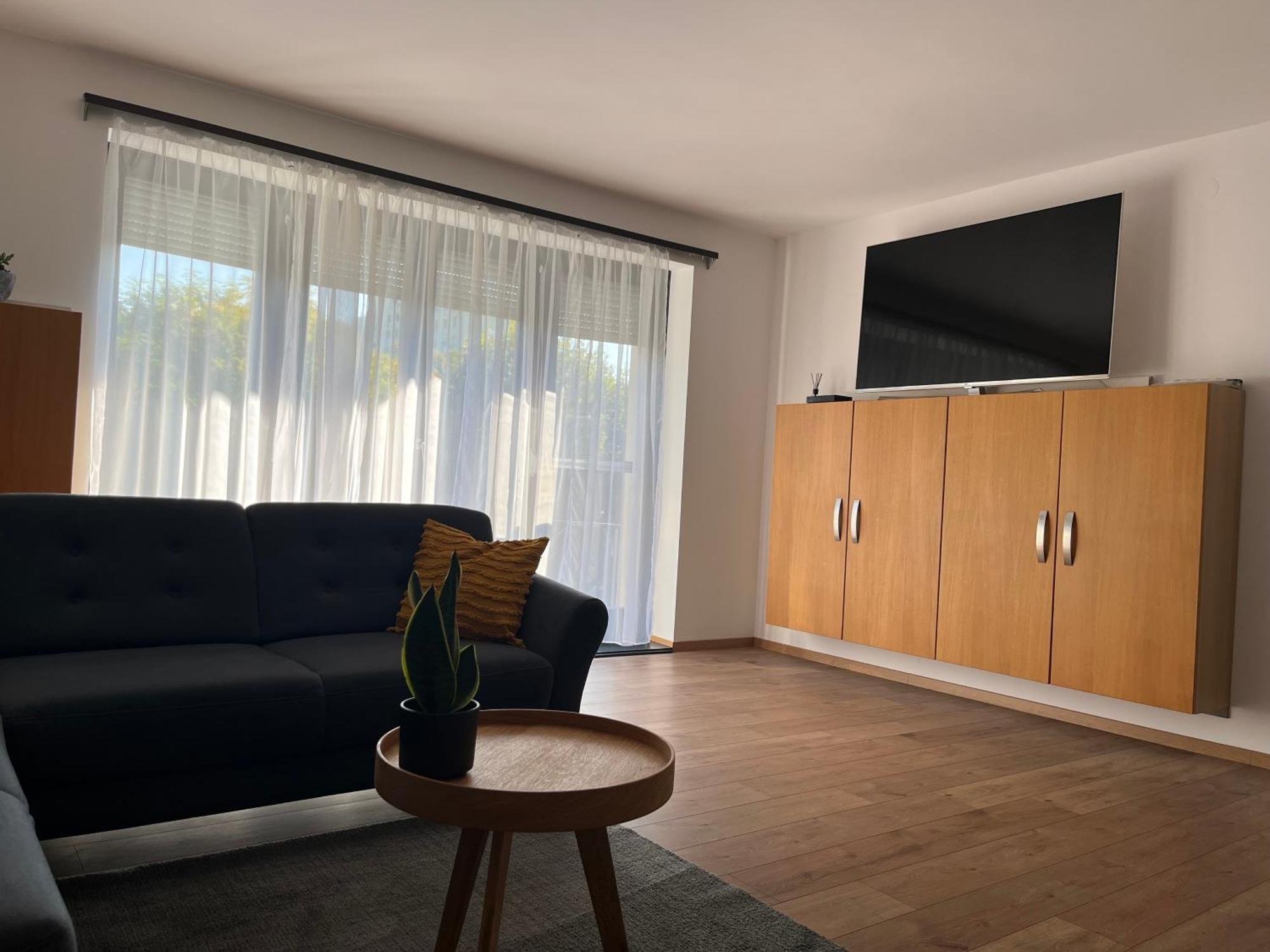 Toelgyes Apartmanhaz Szeged Exterior photo