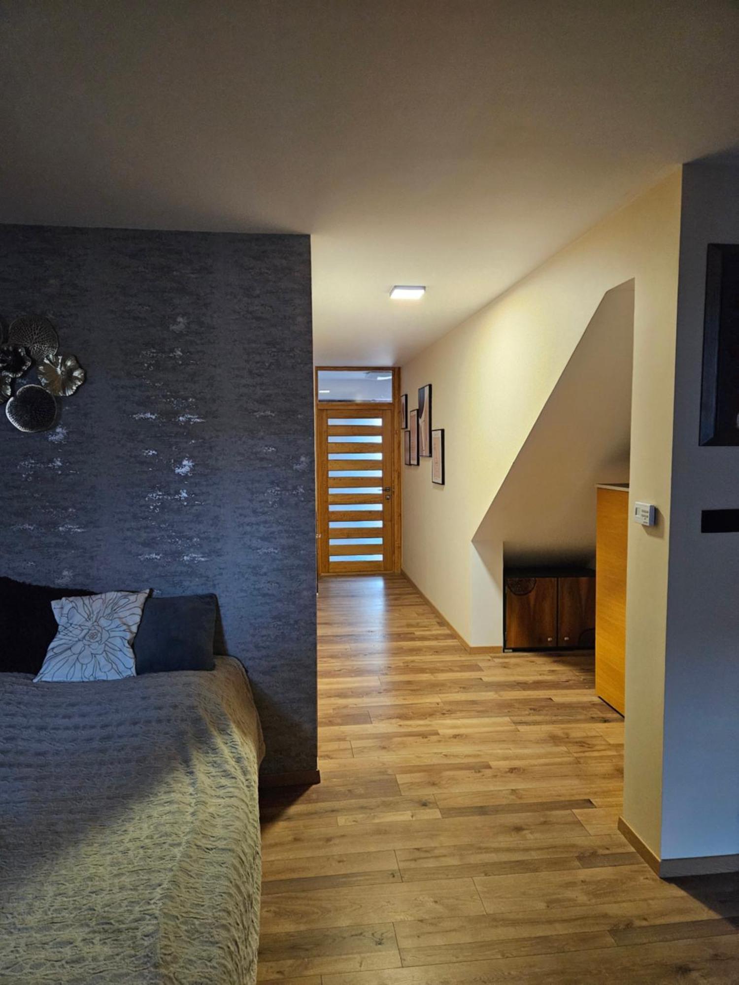 Toelgyes Apartmanhaz Szeged Exterior photo