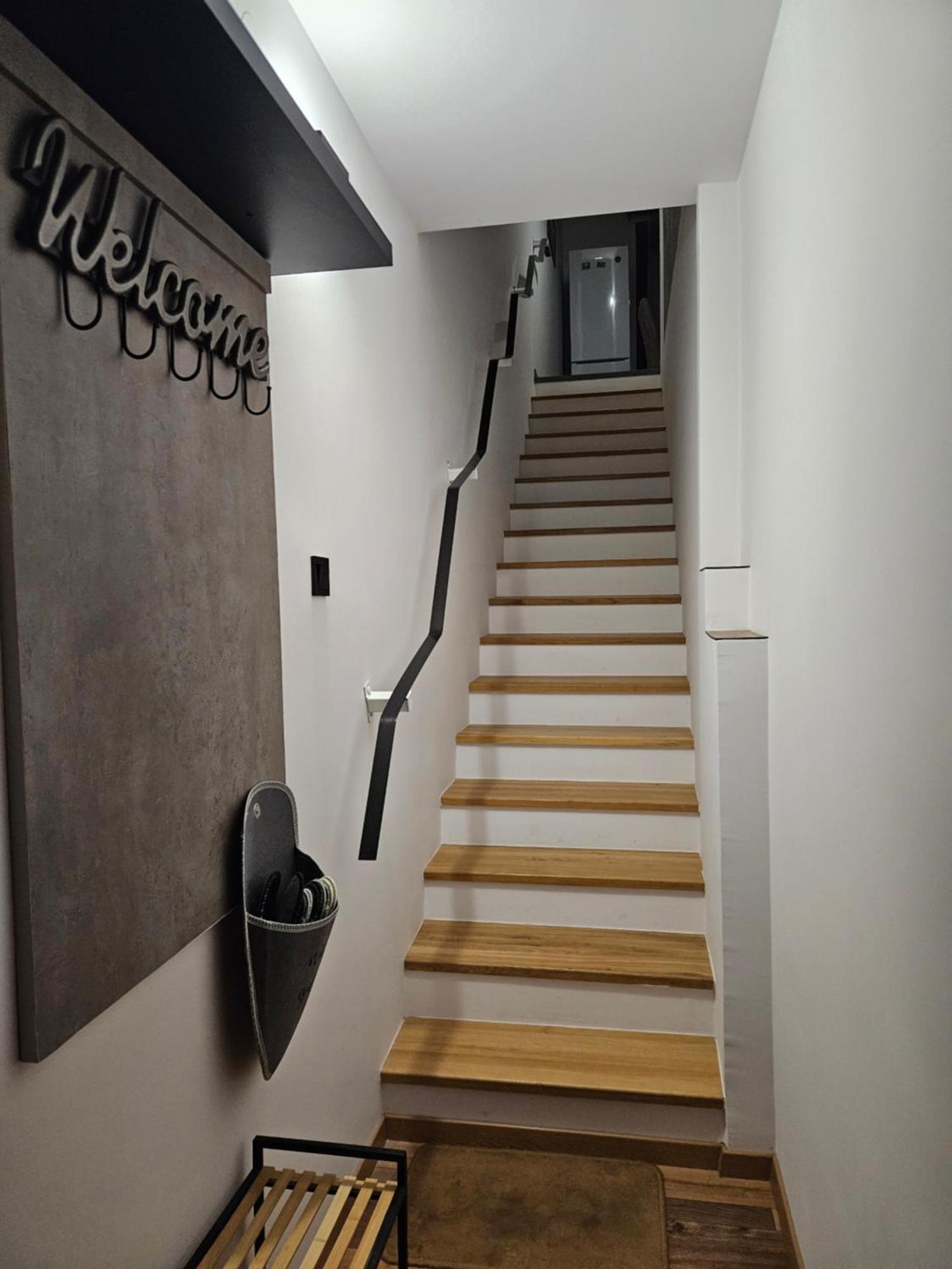 Toelgyes Apartmanhaz Szeged Exterior photo