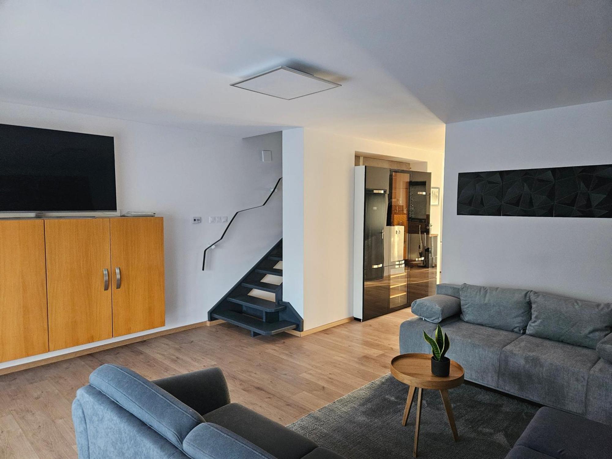 Toelgyes Apartmanhaz Szeged Exterior photo